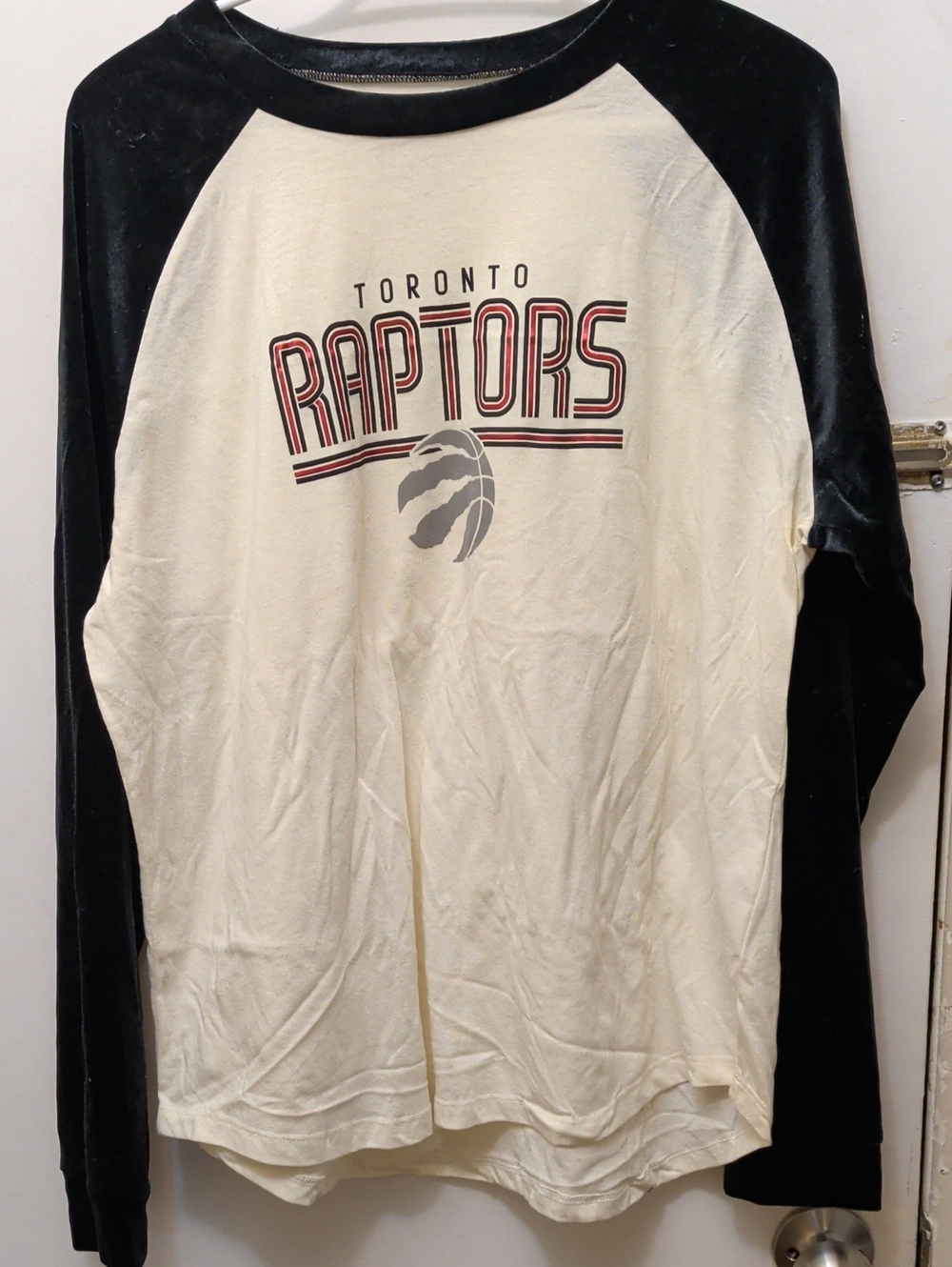 Black and Cream Toronto Raptors Velour Long-Sleeve Raglan Shirt